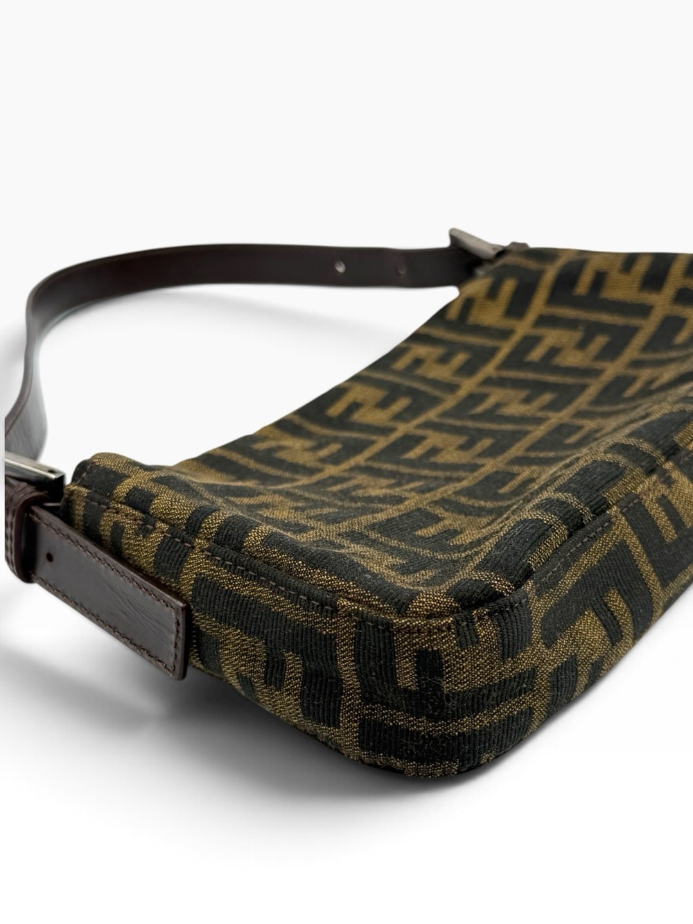 Auth FENDI ZUCCA BAGUETTE shoulder Bag Brown Monogram Canvas vintage LIKE NEW - Picture 10 of 16